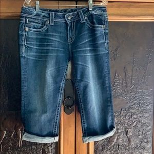 Miss Me Women’s Blue Jean Capri Size 31